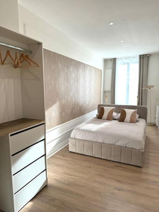 Appartement Avec Magnifique Vue Sur La Saone Et Son Balcon Чалон-Сур-Салне Экстерьер фото